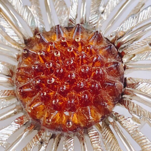 VTG Signed Sarah Coventry Sunflower Brooch Earrings Set Gold Tone 1960s Jewelry - Picture 5 of 12